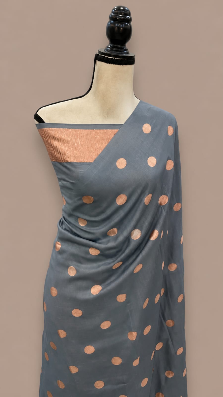 Banarasi Silk Saree with Zari Booti