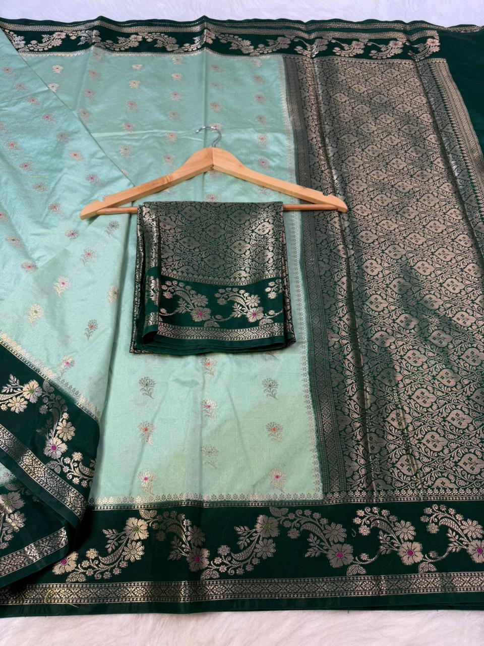 Design Meena Booti Dyeable saree