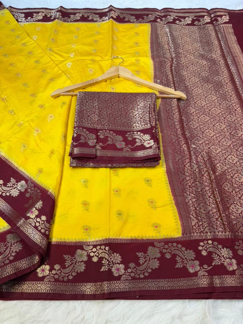 Design Meena Booti Dyeable saree