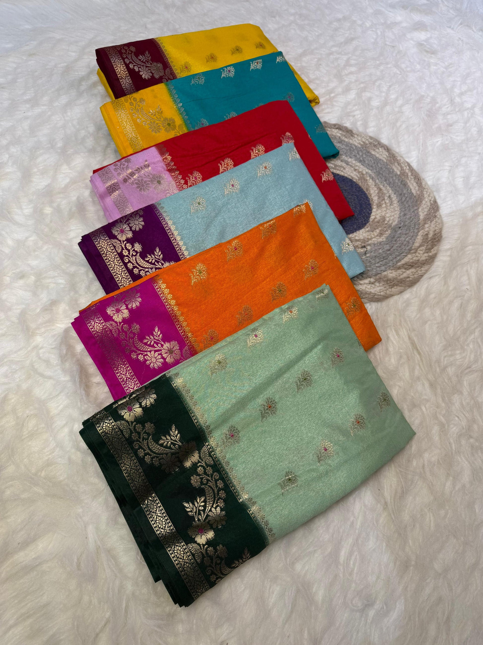 Design Meena Booti Dyeable saree