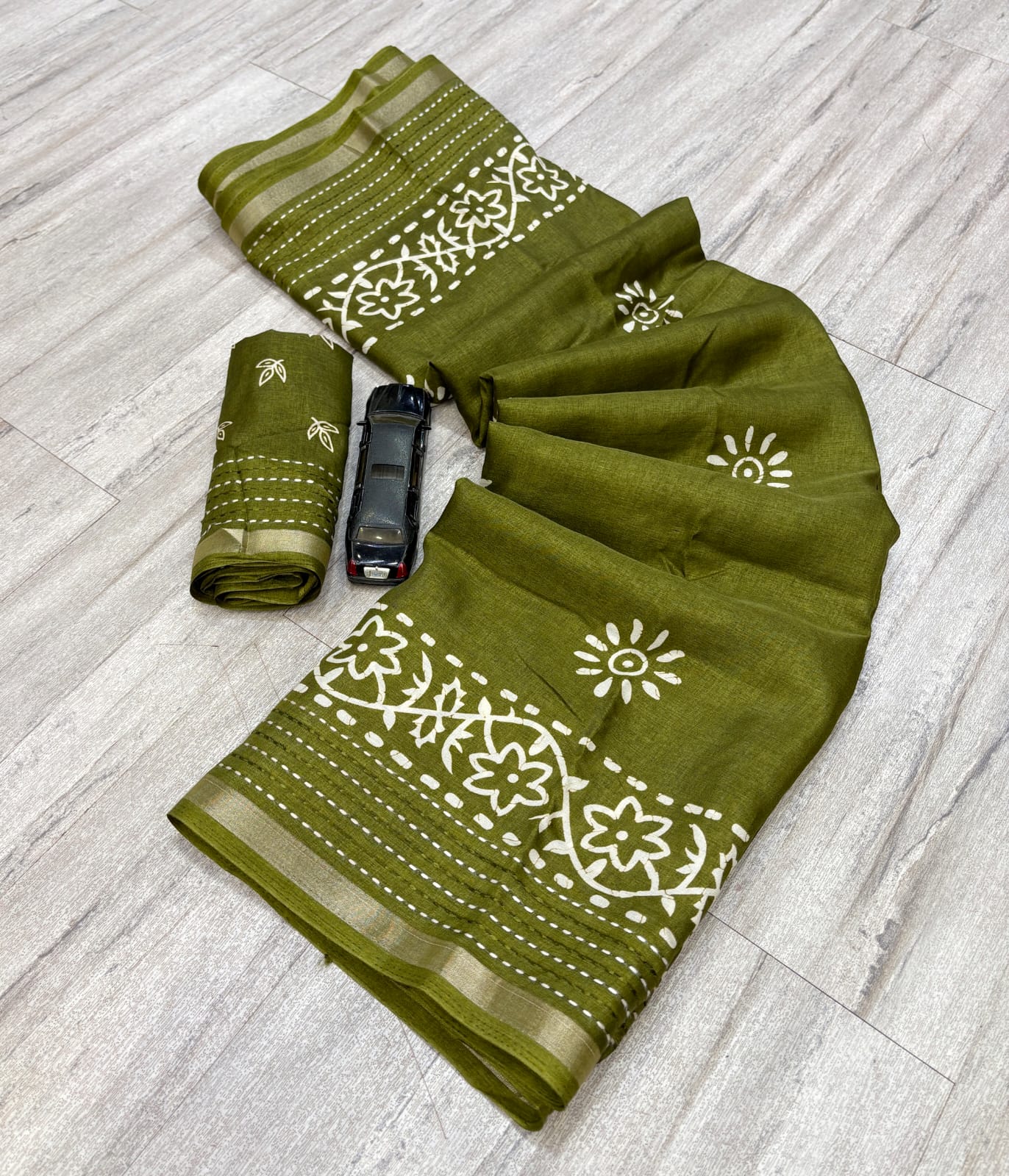 Printed saree with katha work